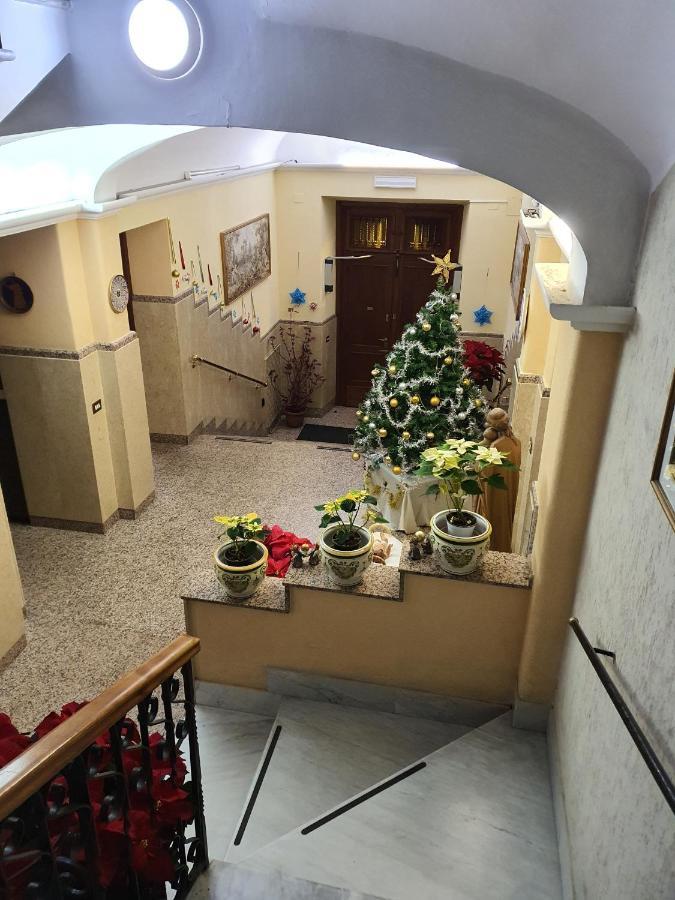 Bed and breakfast Suore Concezioniste Missionarie - Carmen Sallés Roma Extérieur photo