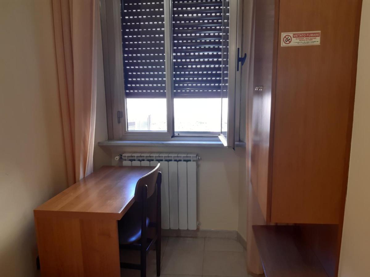 Bed and breakfast Suore Concezioniste Missionarie - Carmen Sallés Roma Extérieur photo