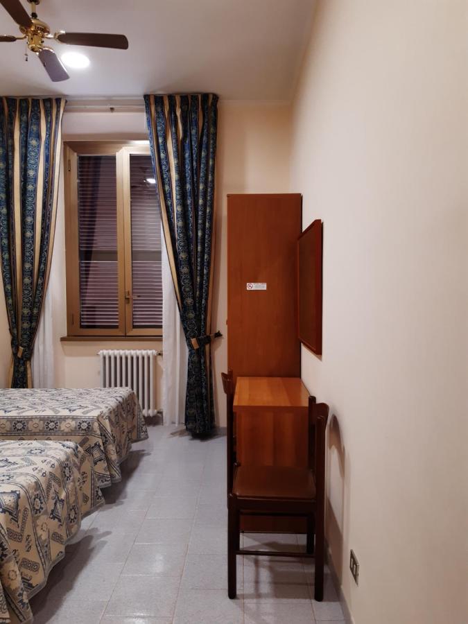 Bed and breakfast Suore Concezioniste Missionarie - Carmen Sallés Roma Extérieur photo