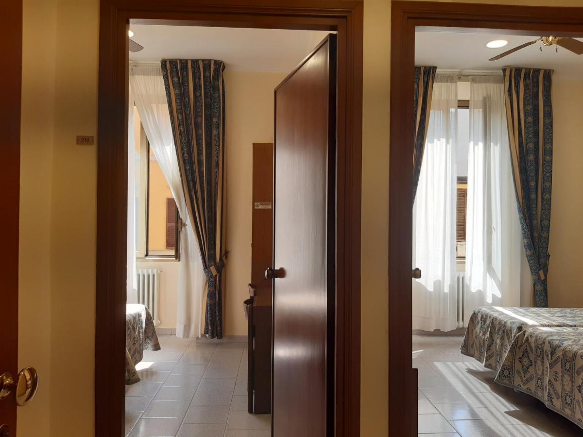 Bed and breakfast Suore Concezioniste Missionarie - Carmen Sallés Roma Extérieur photo